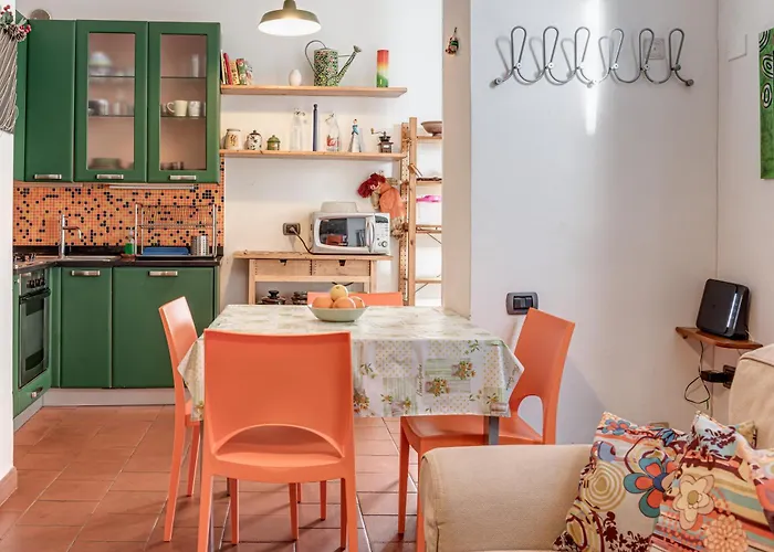 Gardenhousefirenze Familiare A 10 Min Dal Centro,Possibilita Parcheggio-Careggi
